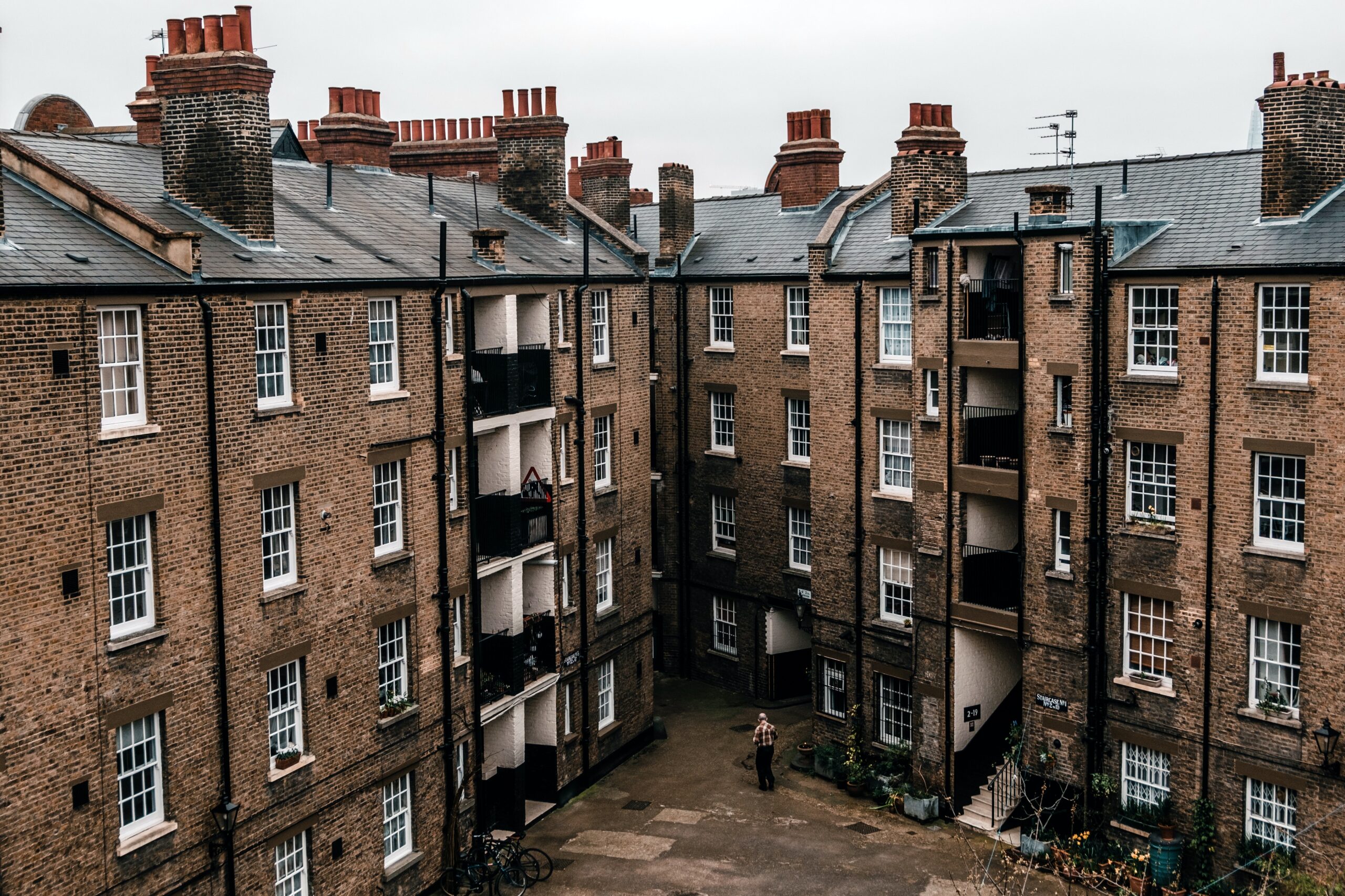 A Guide to Finding and Screening Reliable Tenants for Your HMO Property