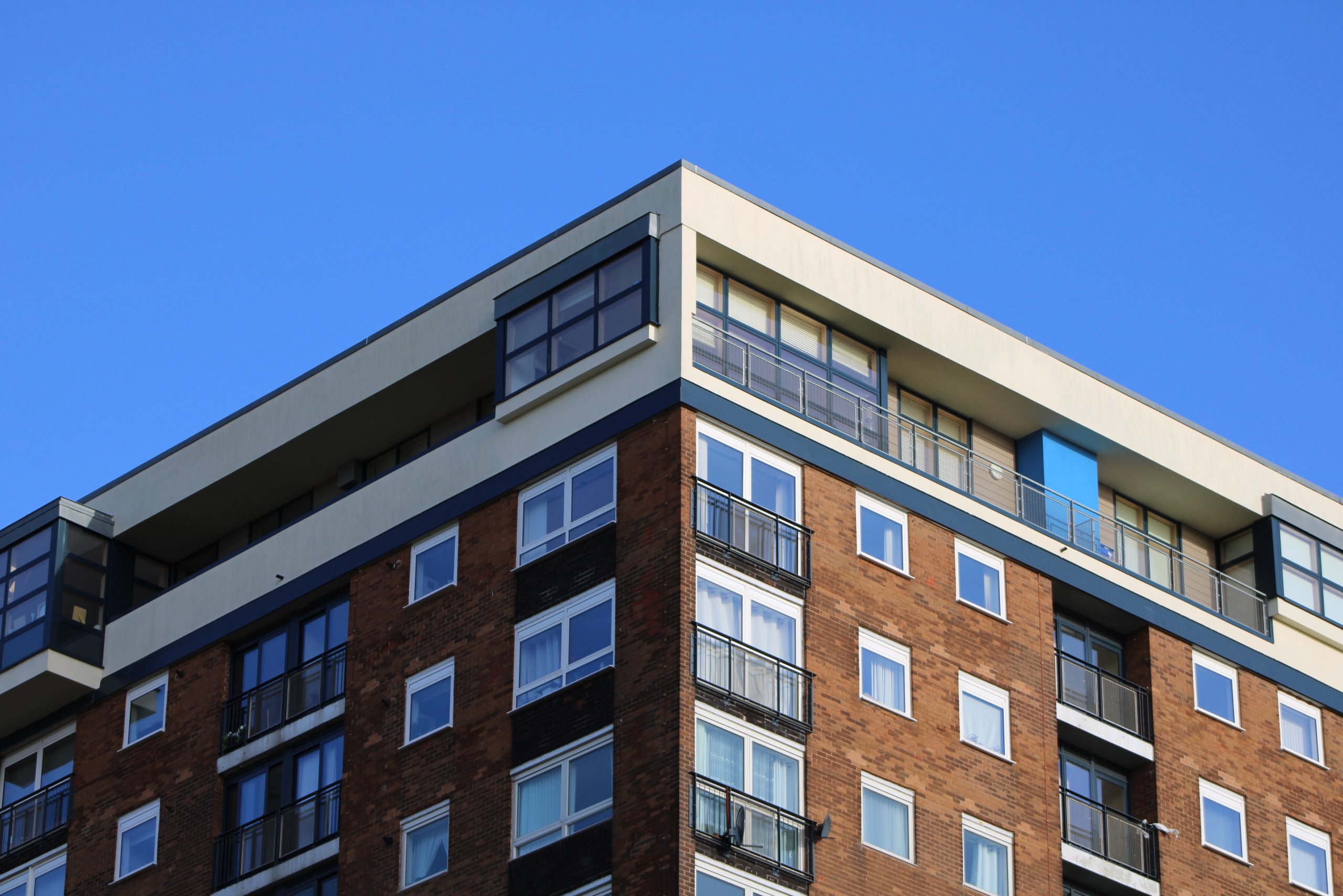 A New Investor’s Guide to Professional HMOs: Benefits, Risks and What to Expect